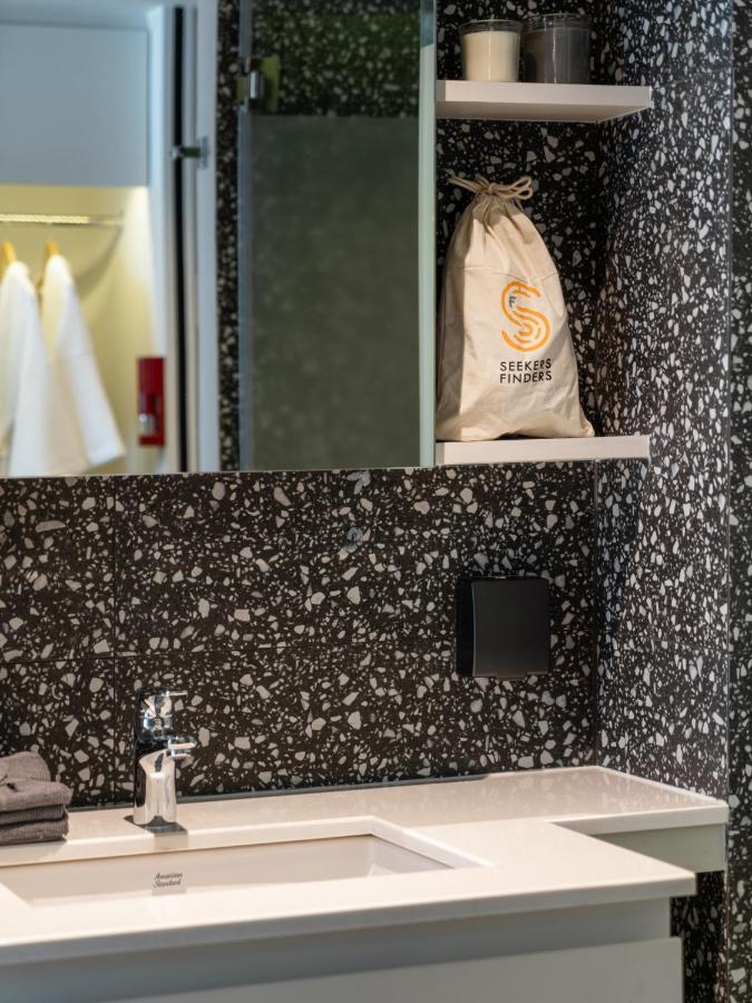Seekers Finders Rama IV Hotel Surestay Collection By BW Bangkok Extérieur photo