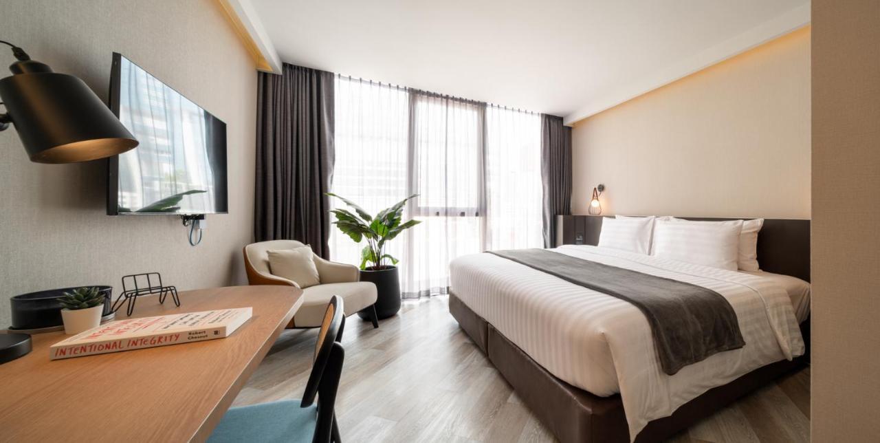 Seekers Finders Rama IV Hotel Surestay Collection By BW Bangkok Extérieur photo