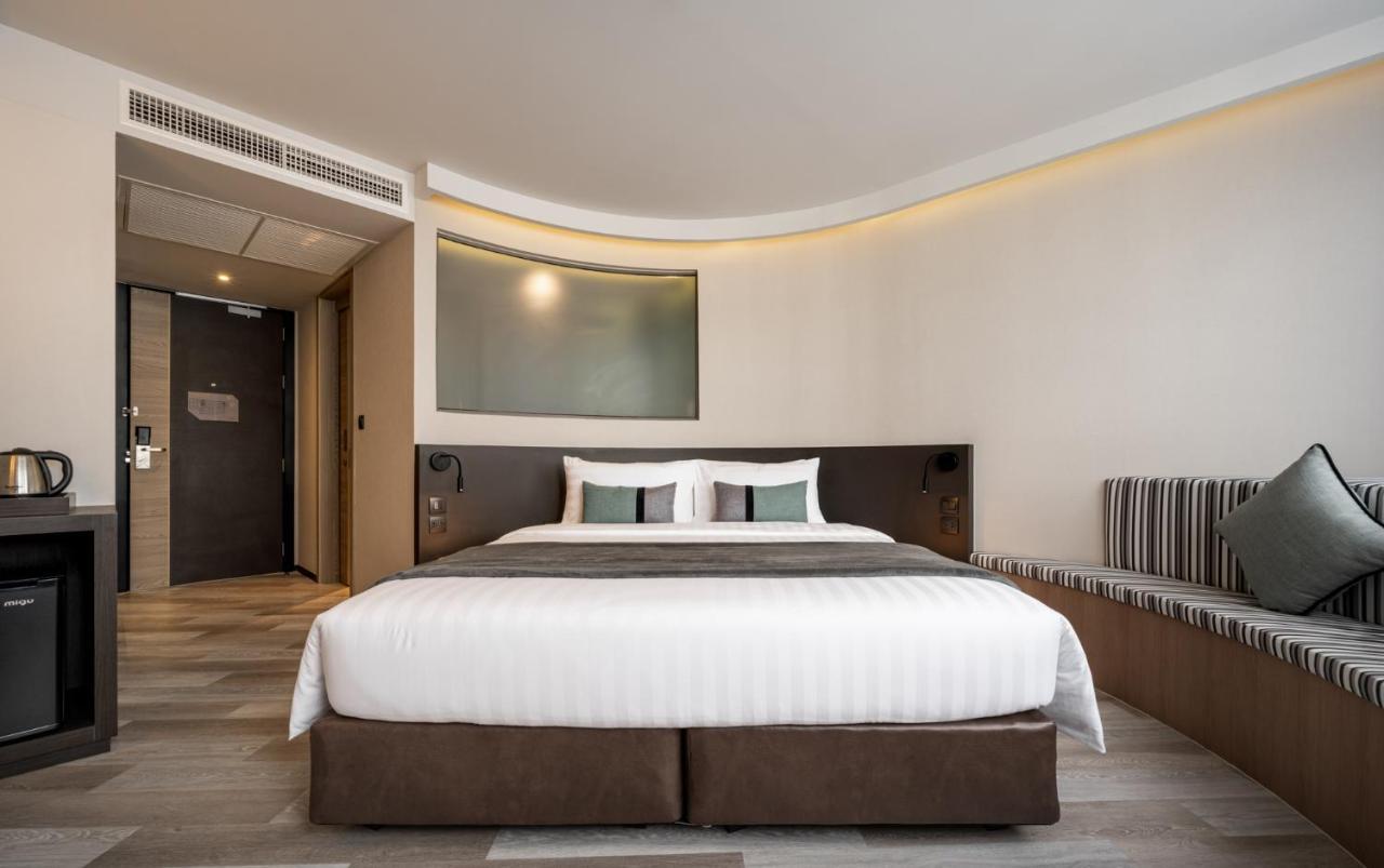 Seekers Finders Rama IV Hotel Surestay Collection By BW Bangkok Extérieur photo