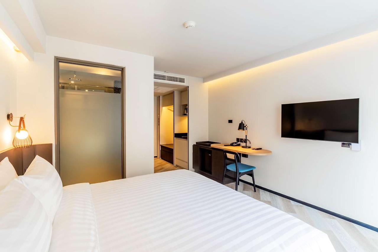 Seekers Finders Rama IV Hotel Surestay Collection By BW Bangkok Extérieur photo