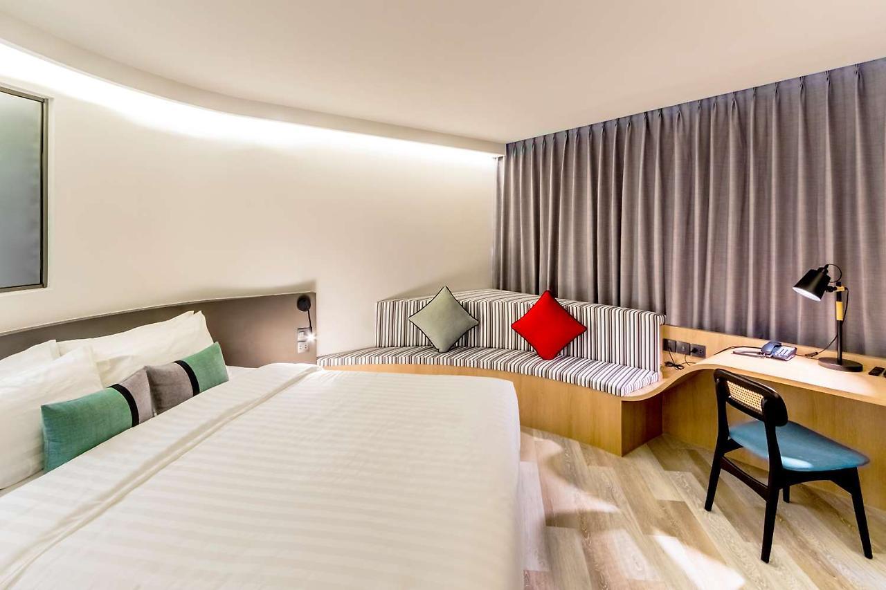 Seekers Finders Rama IV Hotel Surestay Collection By BW Bangkok Extérieur photo