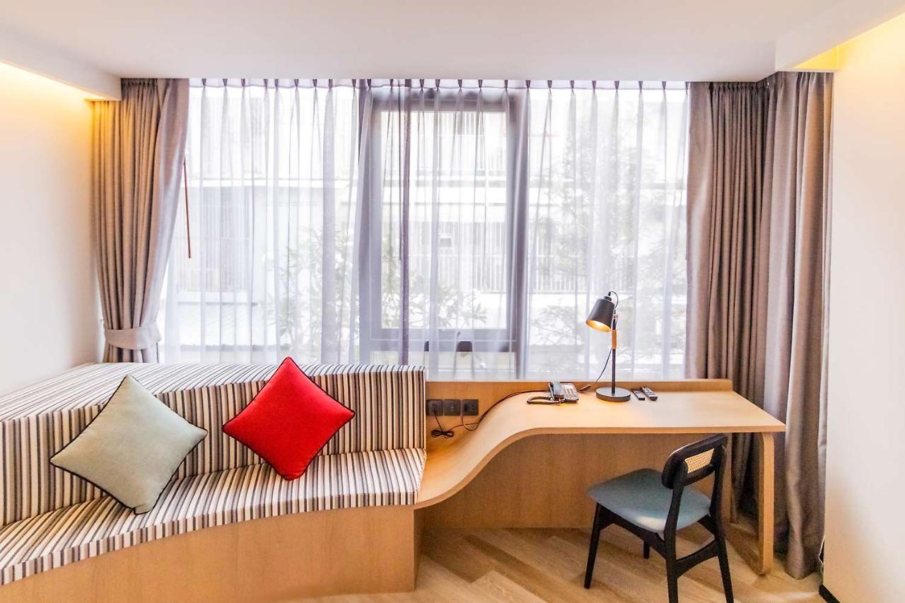 Seekers Finders Rama IV Hotel Surestay Collection By BW Bangkok Extérieur photo