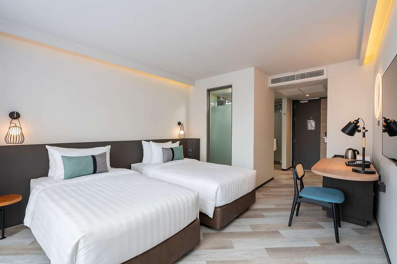 Seekers Finders Rama IV Hotel Surestay Collection By BW Bangkok Extérieur photo